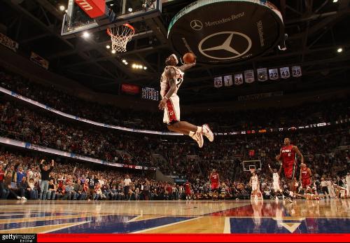 博斯：很惊讶曼城放走阿尔瓦雷斯；我与西蒙尼执教理念相反（博斯：曼城放走阿尔瓦雷斯令我意外；我的执教理念与西蒙尼截然相反）