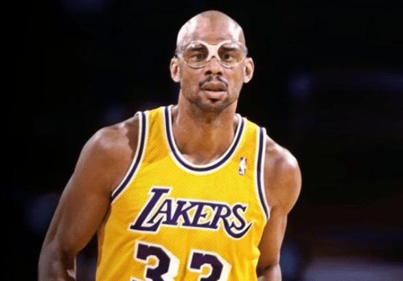 樊振东或缺席乒超总决赛？全运会1金1银已记大功 专心备战德甲／欧冠（樊振东或无缘乒超总决赛？全运1金1银功成身退，专注备战德甲／欧冠）