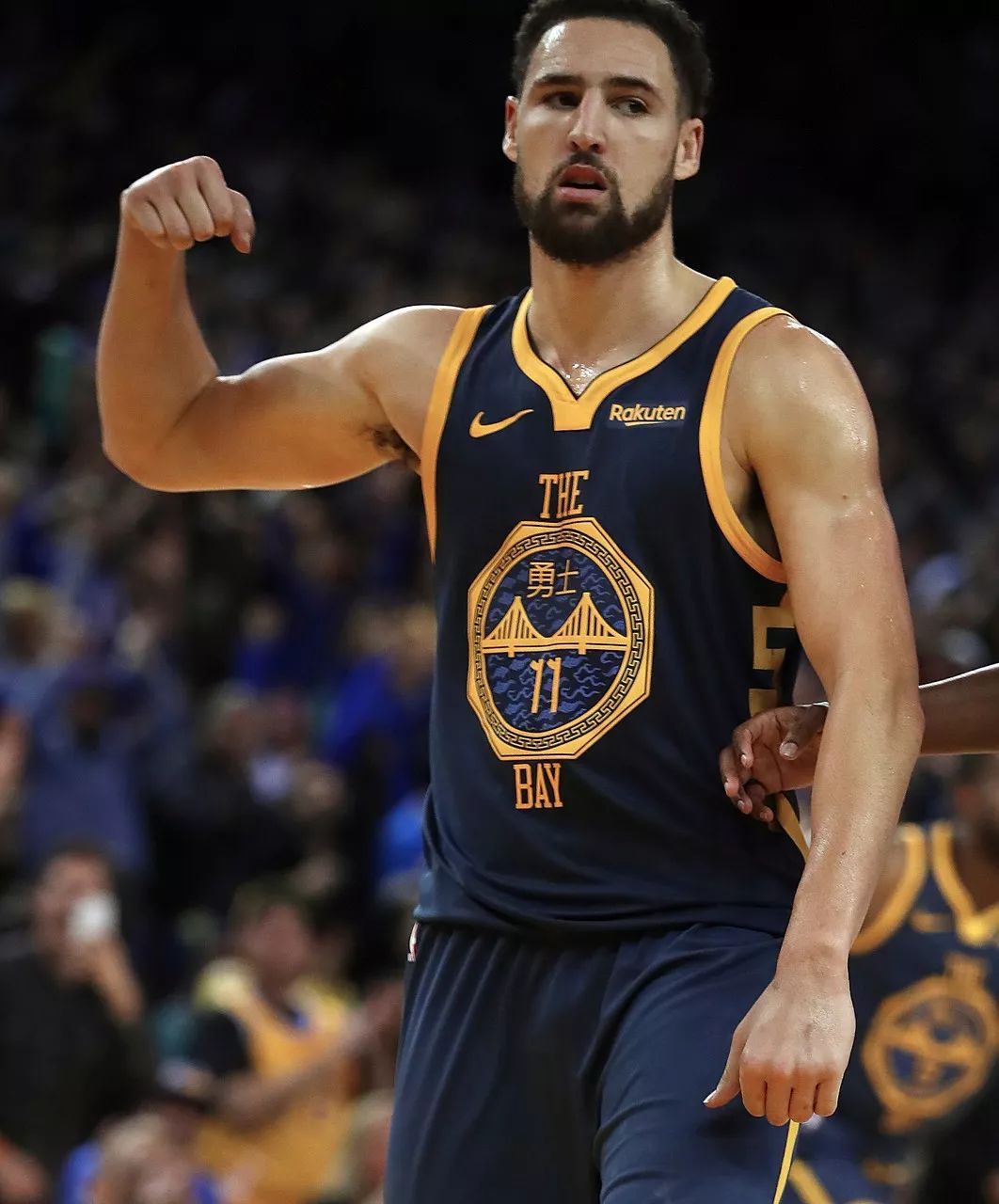 诺伊尔：乌尔比希一定会接替我的位置；我想慢慢考虑未来（诺伊尔：乌尔比希必将接替我；我会从容审视未来）